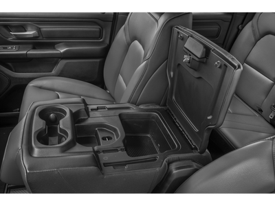 2026 RAM 1500 RAM 1500 EXPRESS QUAD CAB 4X4 6'4' BOX