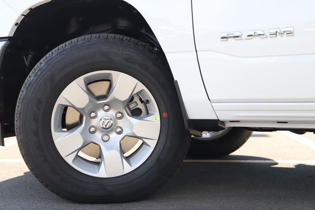 2026 RAM Ram 1500 RAM 1500 TRADESMAN CREW CAB 4X4 5'7' BOX