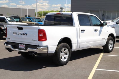 2026 RAM Ram 1500 RAM 1500 TRADESMAN CREW CAB 4X4 5'7' BOX