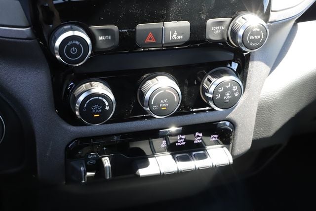 2026 RAM Ram 1500 RAM 1500 TRADESMAN CREW CAB 4X4 5'7' BOX
