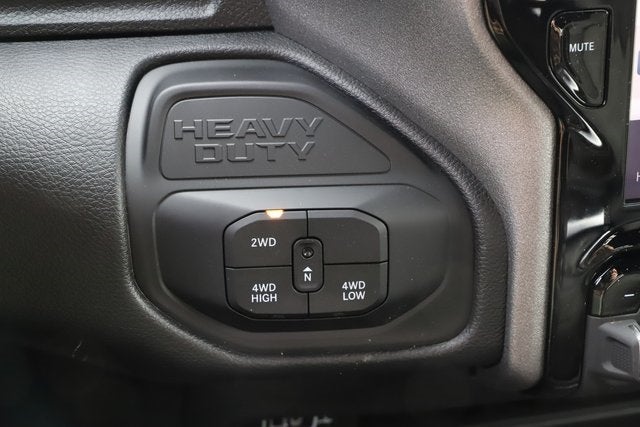 2026 RAM Ram 3500 RAM 3500 TRADESMAN CREW CAB 4X4 6'4' BOX