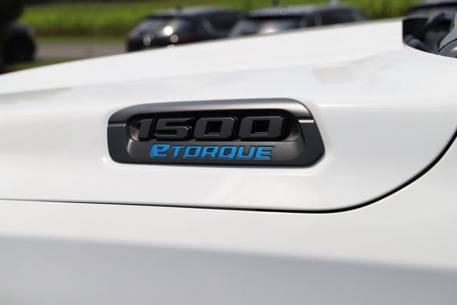 2026 RAM 1500 RAM 1500 TRADESMAN CREW CAB 4X4 5'7' BOX