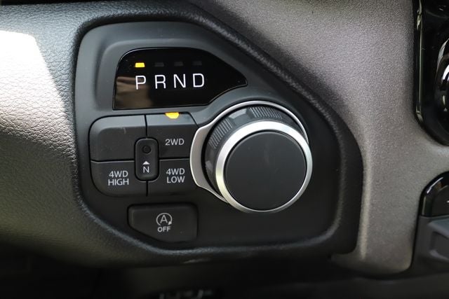 2026 RAM Ram 1500 RAM 1500 TRADESMAN CREW CAB 4X4 5'7' BOX