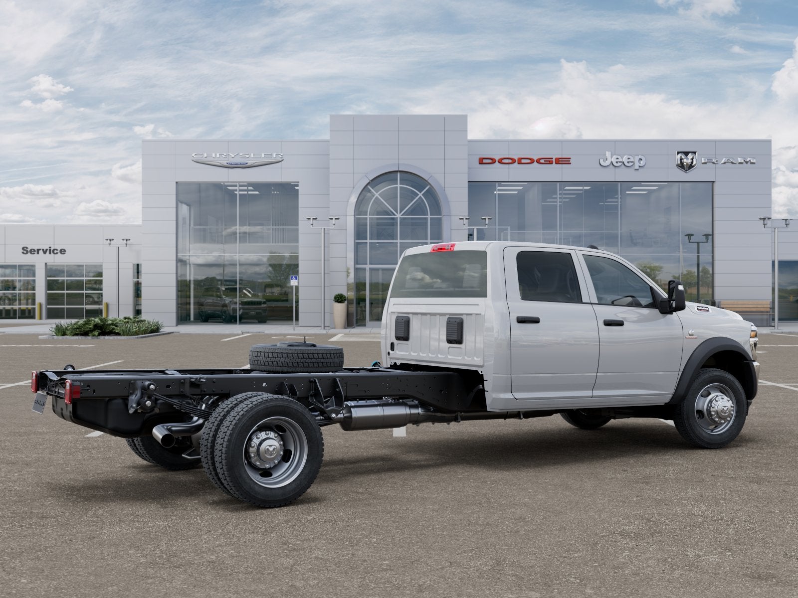 2025 RAM 5500 Chassis RAM 5500 TRADESMAN CHASSIS CREW CAB 4X4 84' CA