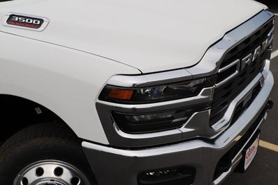 2026 RAM Ram 3500 Chassis Cab RAM 3500 TRADESMAN CREW CAB CHASSIS 4X4 60' CA