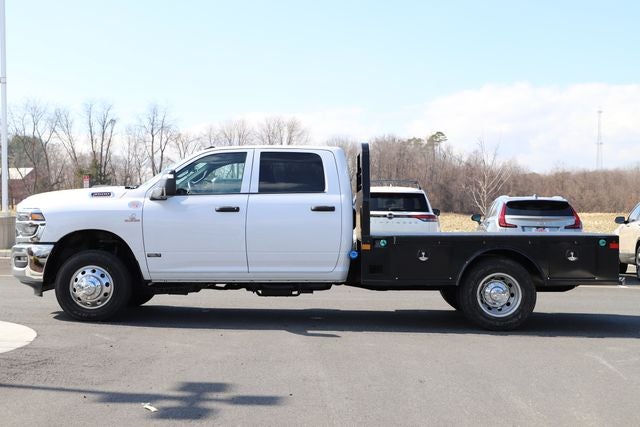 2026 RAM Ram 3500 Chassis Cab RAM 3500 TRADESMAN CREW CAB CHASSIS 4X4 60' CA