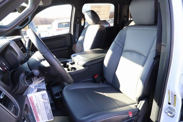 2026 RAM Ram 3500 Chassis Cab RAM 3500 TRADESMAN CREW CAB CHASSIS 4X4 60' CA