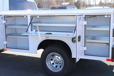 2026 RAM Ram 3500 Chassis Cab RAM 3500 TRADESMAN CREW CAB CHASSIS 4X4 60' CA