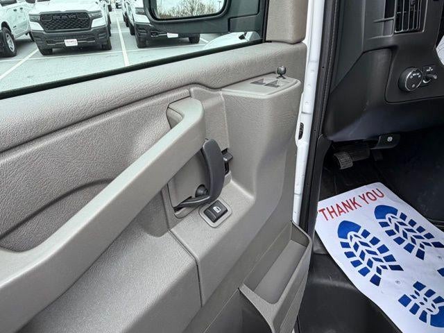 2026 GMC Savana Cargo Base