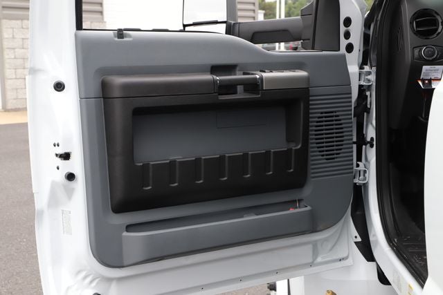 2027 Ford F-650SD Base