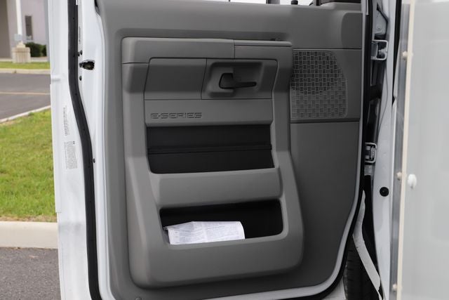 2026 Ford E-350SD Base Cutaway