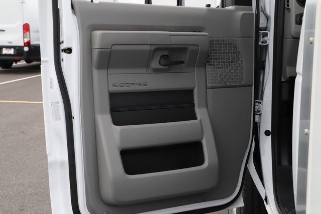 2027 Ford E-350SD Base Cutaway