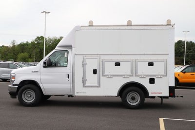 2027 Ford E-350SD Base Cutaway