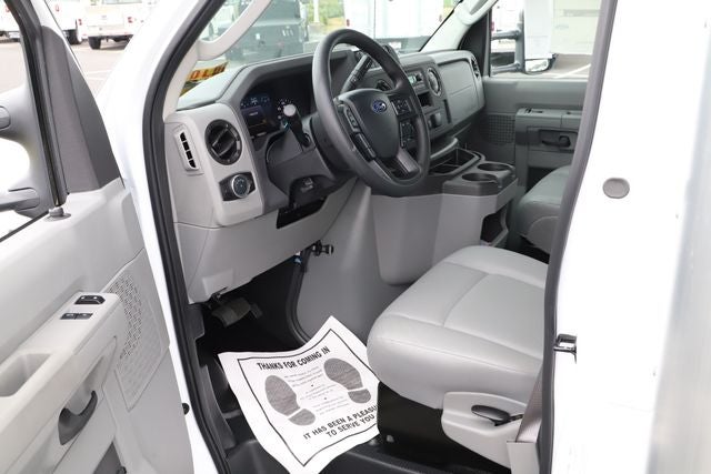 2026 Ford E-350SD Base Cutaway