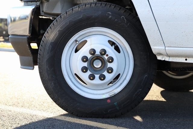 2026 Ford E-350SD Base Cutaway