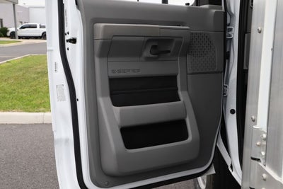 2027 Ford E-450SD Base DRW