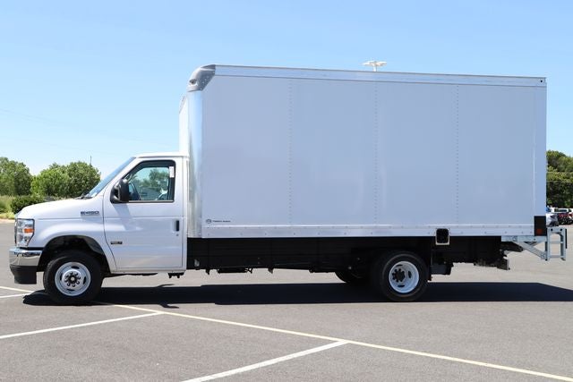 2027 Ford E-450SD Base DRW