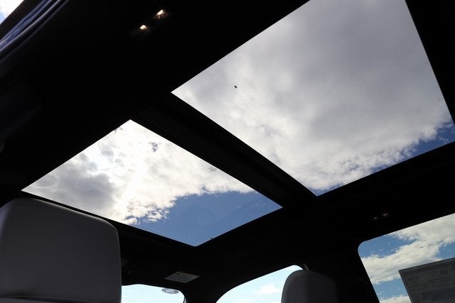 2025 Ford F-150 Lightning Platinum