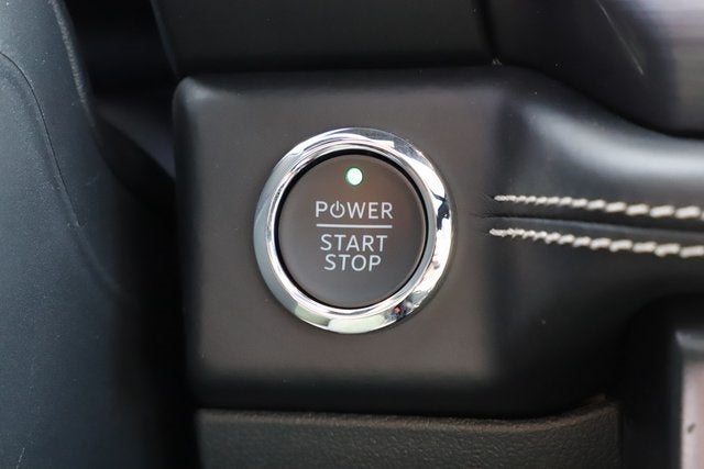 2025 Ford F-150 Lightning Platinum