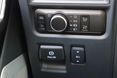 2025 Ford F-150 Lightning Platinum