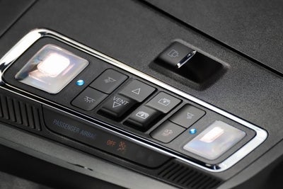 2025 Ford F-150 Lightning Platinum