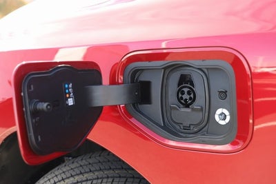 2025 Ford F-150 Lightning Platinum