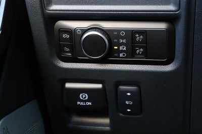 2025 Ford F-150 Lightning Platinum