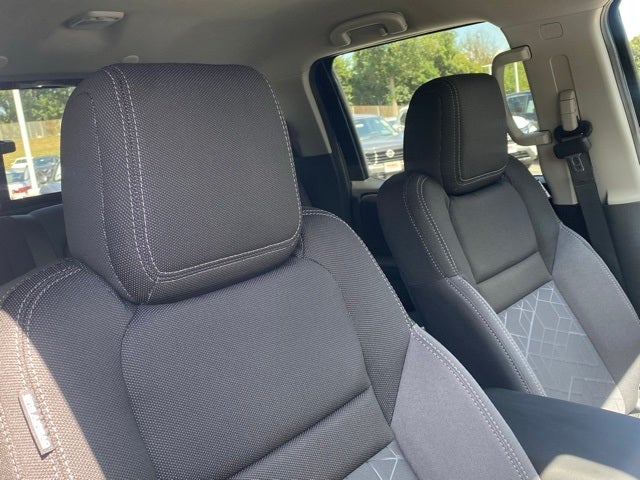 2025 Nissan Frontier Crew Cab SV