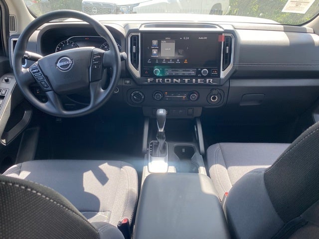 2025 Nissan Frontier Crew Cab SV