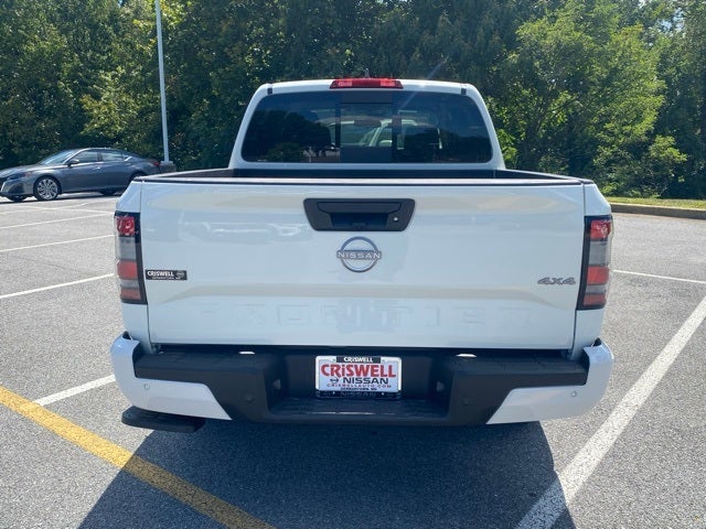 2025 Nissan Frontier Crew Cab SV