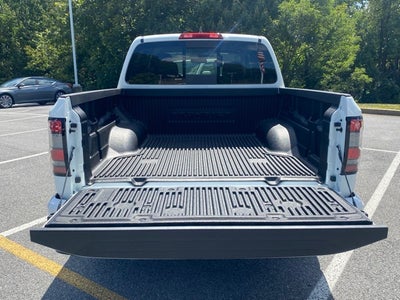 2025 Nissan Frontier Crew Cab SV