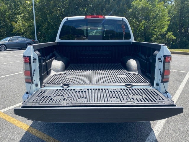 2025 Nissan Frontier Crew Cab SV