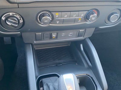 2026 Nissan Frontier Crew Cab SV