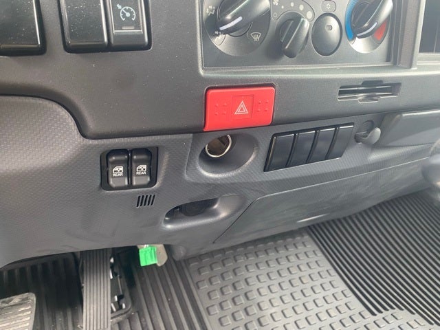 2024 Isuzu NPR-HD 1G404