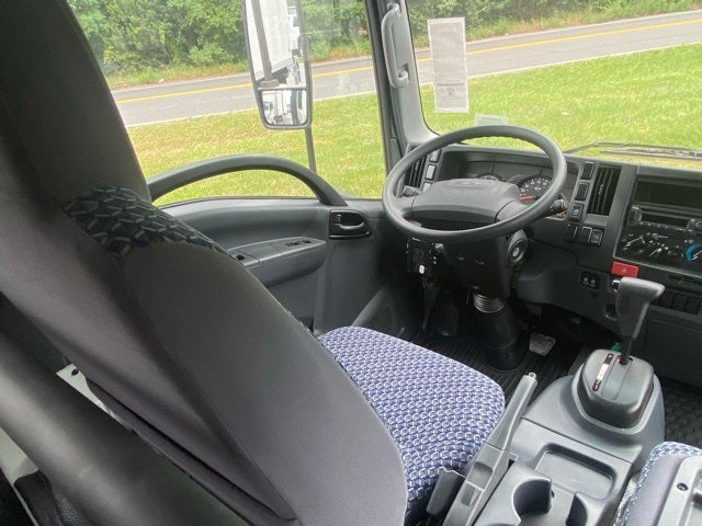 2024 Isuzu NPR-HD 1G404