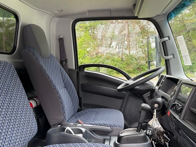 2026 Isuzu NRR 1U2 04 132.5" Wheelbase