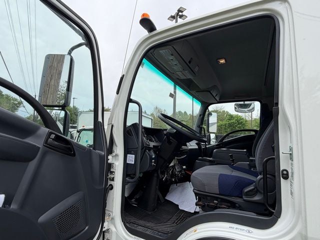 2026 Isuzu FTR MT6 G1 224" Wheelbase