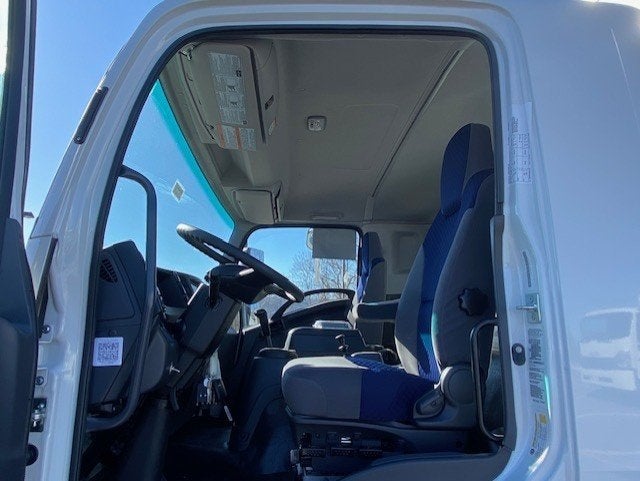 2025 Isuzu FTR MT5G4 212" Wheelbase