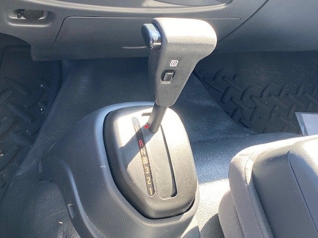 2025 Isuzu FTR MT5G4 212" Wheelbase