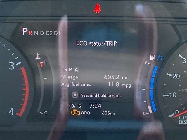 2025 Isuzu NPR-HD 3F254 132.5" Wheelbase