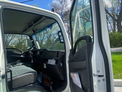 2025 Isuzu NPR-HD 3F254 132.5" Wheelbase