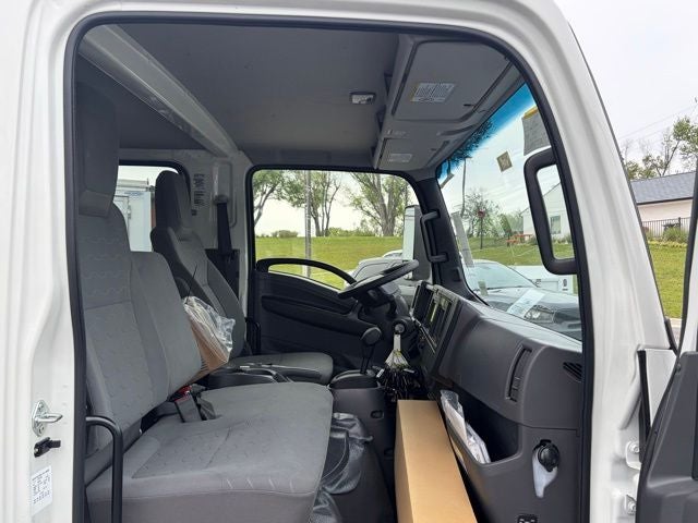 2027 Isuzu NRR 3V454 176" Wheelbase