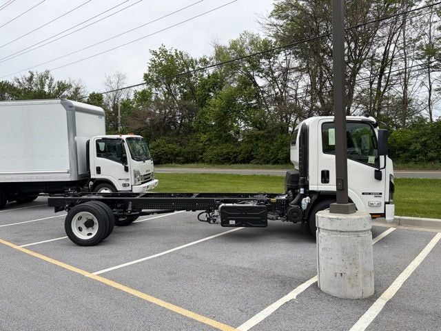 2027 Isuzu NRR 3U454 176" Wheelbase
