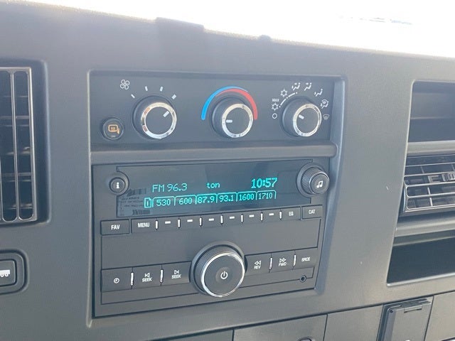 2025 Chevrolet Express 3500 Cutaway Cutaway