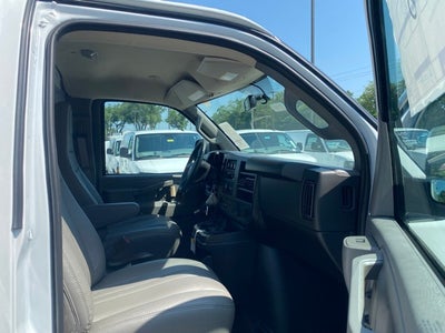 2025 Chevrolet Express 3500 Cutaway Cutaway