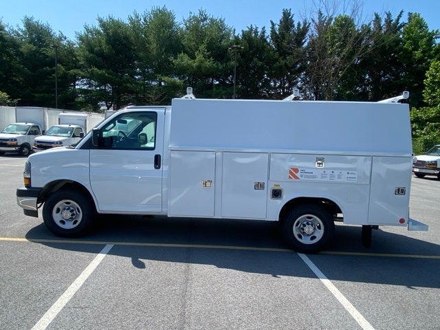 2025 Chevrolet Express 3500 Cutaway Cutaway