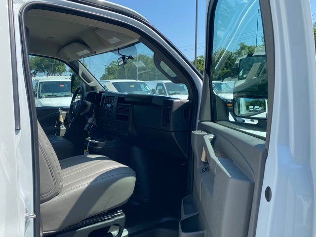 2025 Chevrolet Express 3500 Cutaway Cutaway