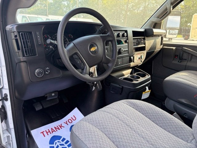 2026 Chevrolet Express 3500 Work Van Cutaway