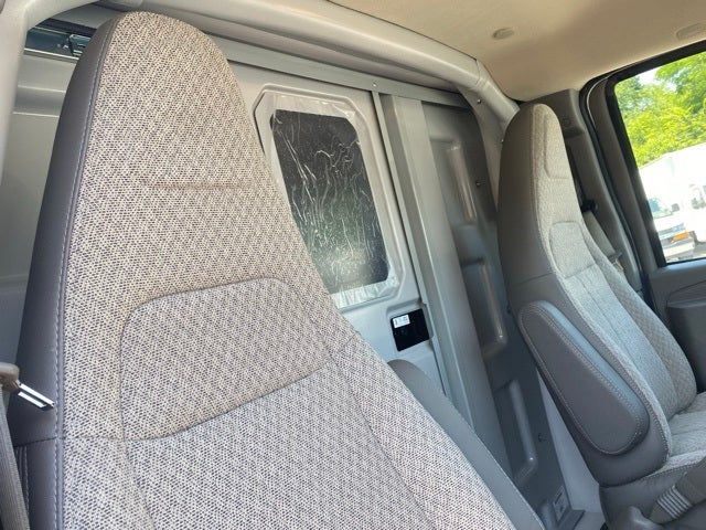 2025 Chevrolet Express 3500 Cutaway Cutaway