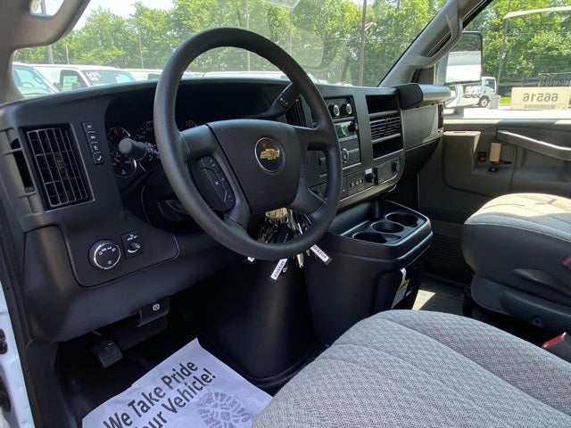 2025 Chevrolet Express 3500 Cutaway Cutaway